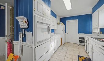 416 Forest Glen Dr, Albany, GA 31707
