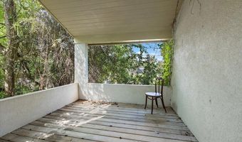 94 OCEANSIDE Dr, Atlantic Beach, FL 32233