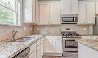 31 Blarneystone Way, Adairsville, GA 30103