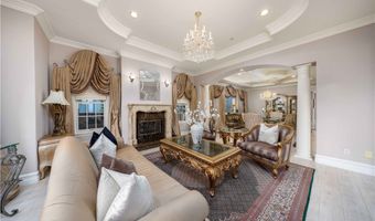 220 W Lemon Ave, Arcadia, CA 91007