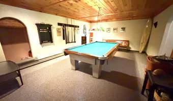 5912 5 Mile Pt Rd, Allouez, MI 49805
