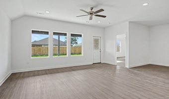 512 S Cherry St, Beebe, AR 72012