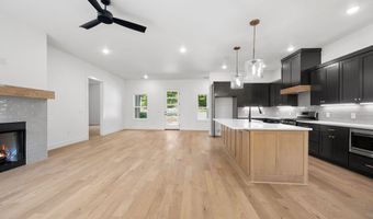 39 Northampton Dr, Bella Vista, AR 72714