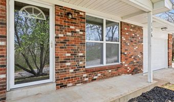156 Hinrichs Ln, Arnold, MO 63010