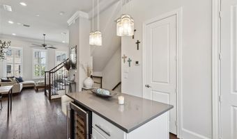 4120 Runyon Rd, Addison, TX 75001