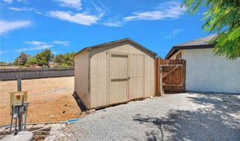 14204 Tehachapi Rd, Apple Valley, CA 92307
