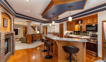 4882 Copperstone Dr, Ames, IA 50010