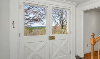 19 Highland Dr, Amherst, NH 03031