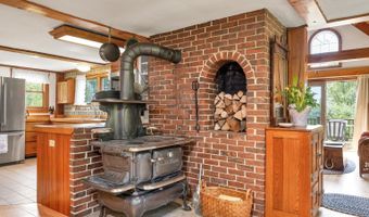 39 Sunset Hill Rd, Canterbury, NH 03224