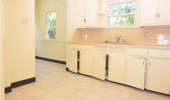 928 Delia Ave, Akron, OH 44320