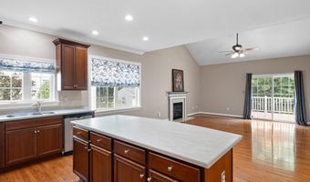 512 BERGENIA Loop, Bear, DE 19701
