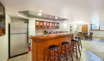 3025 Woods Creek Ln, Algonquin, IL 60102