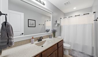 319 31st St SW, Altoona, IA 50009