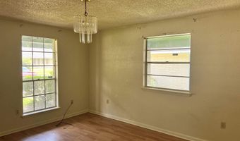 1356 Balsam Ave, Baton Rouge, LA 70807