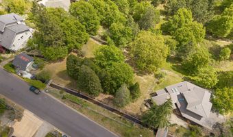 Terrace Street, Ashland, OR 97520