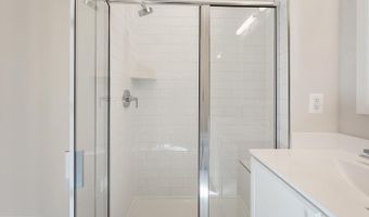 945 SYCAMORE Dr SE, Washington, DC 20032
