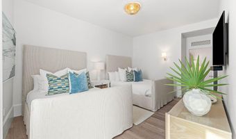 27 Admiralty Row 207, Alys Beach, FL 32461