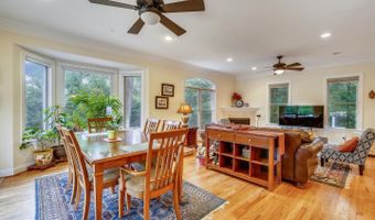 7513 HOLIDAY Ter, Bethesda, MD 20817