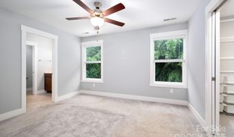 29 Crayton Park Dr, Asheville, NC 28803