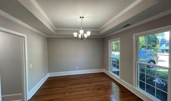 240 Risen Star Ln, Alpharetta, GA 30005