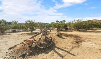 6535 Juniper Crest Rd, Agua Dulce, CA 91390