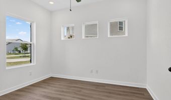 116 Peeps Ct, Adkins, TX 78101