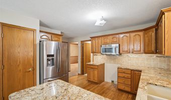 1009 NE 24th Ct, Ankeny, IA 50021
