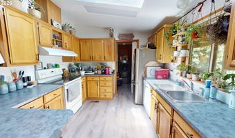 16107 W HOFFELDT Ln, Brookings, OR 97415