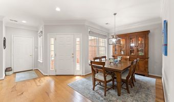 44360 OAKMONT MANOR Sq, Ashburn, VA 20147