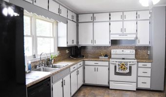 3911 PERKERSON Dr, Anniston, AL 36201