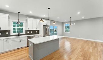 6 Pico Cir, Johnston, RI 02919