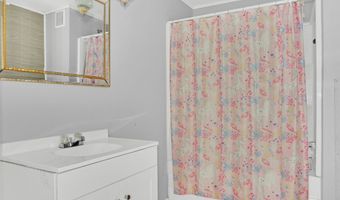 396 S Pine Lake Dr, Batesville, MS 38606