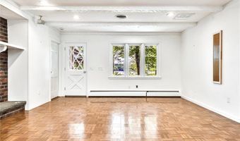 14 Reservoir Ave, Johnston, RI 02919