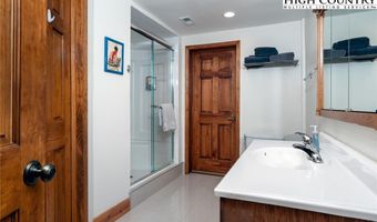 45 Dunvegan Rd, Banner Elk, NC 28604