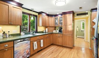 171 White Fox Rd, Agawam, MA 01030