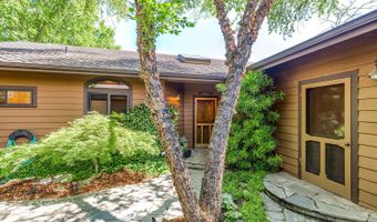550 Crowson Rd, Ashland, OR 97520