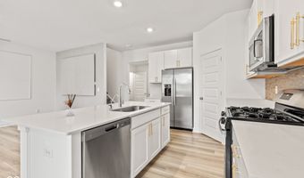 7239 Governors Row, Avon, IN 46123