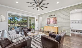 6542 MAYPORT Dr, Apollo Beach, FL 33572