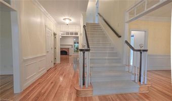 162 N Hiddenbrooke Dr, Advance, NC 27006