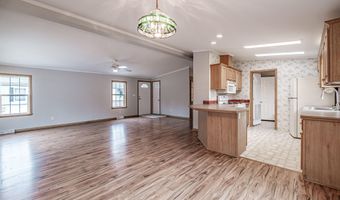 3 Windsor Dr, Alfred, ME 04002