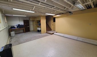 2443 E WISCONSIN Ave, Appleton, WI 54911