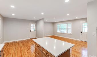 3326 Bonneville Dr, Charlotte, NC 28205