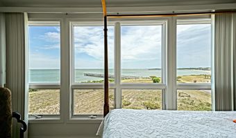 53 CAPE HENLOPEN Dr 6, Lewes, DE 19958