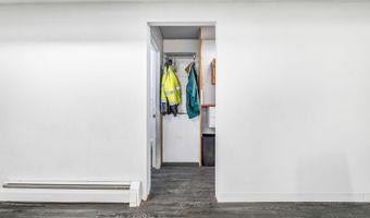 1567 Hammond St, Bangor, ME 04401