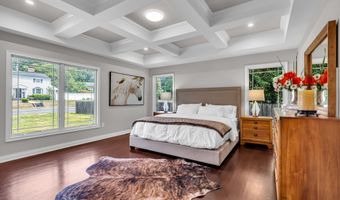199 Pinckney Rd, Little Silver, NJ 07739