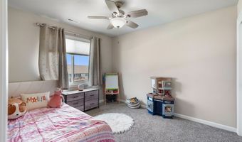 2714 NW 23rd St, Ankeny, IA 50023