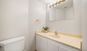 5904 MOUNT EAGLE Dr 711, Alexandria, VA 22303