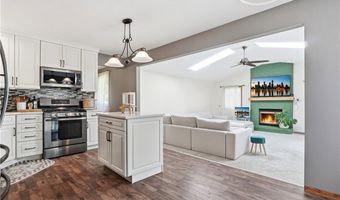 10490 Maryland St, Aurora, OH 44202