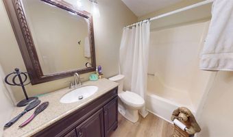 5 Lakeview Dr, Barboursville, WV 25504