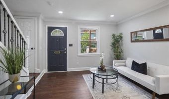 5623 EADS St NE, Washington, DC 20019